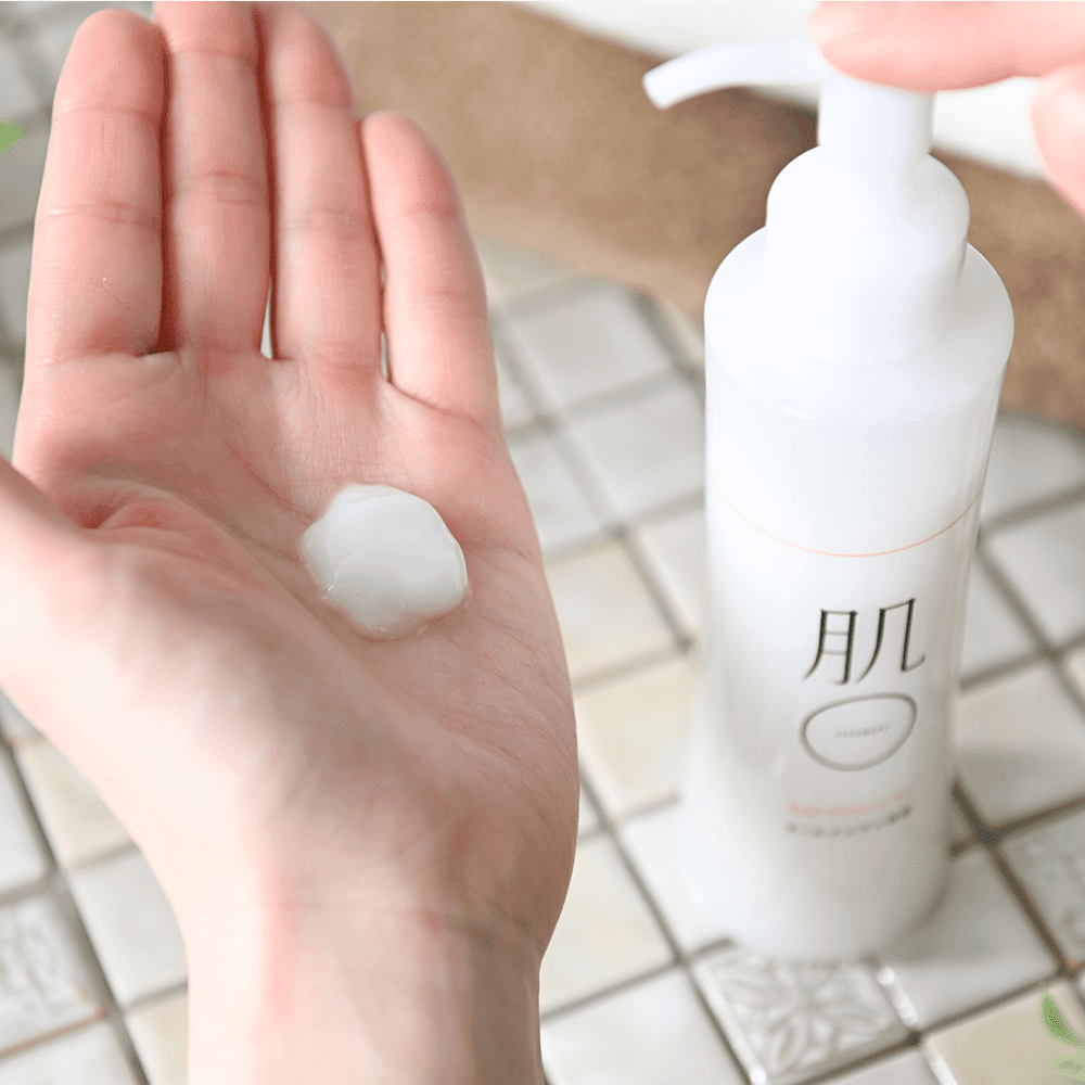 ゲルを出した手のひら