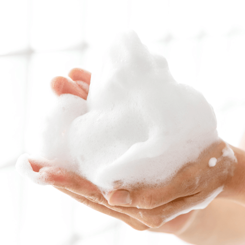 泡立てた石鹸